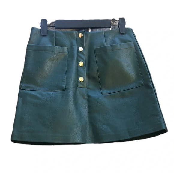 Forever 21 Dresses & Skirts - FOREVER 21 FAUX LEATHER SKIRT